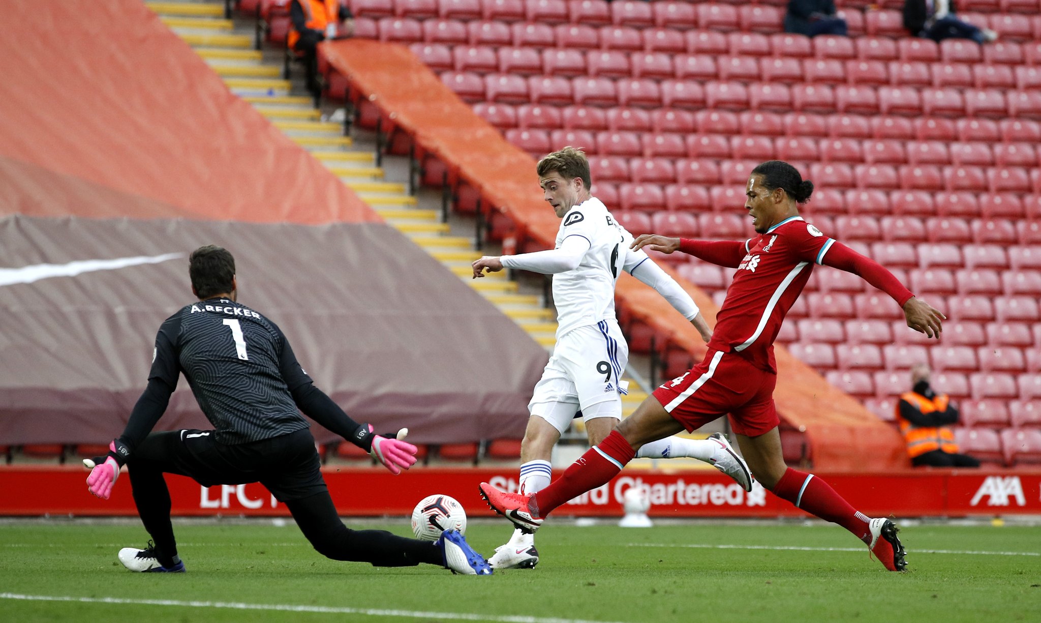 消息不仅使 消息不仅使